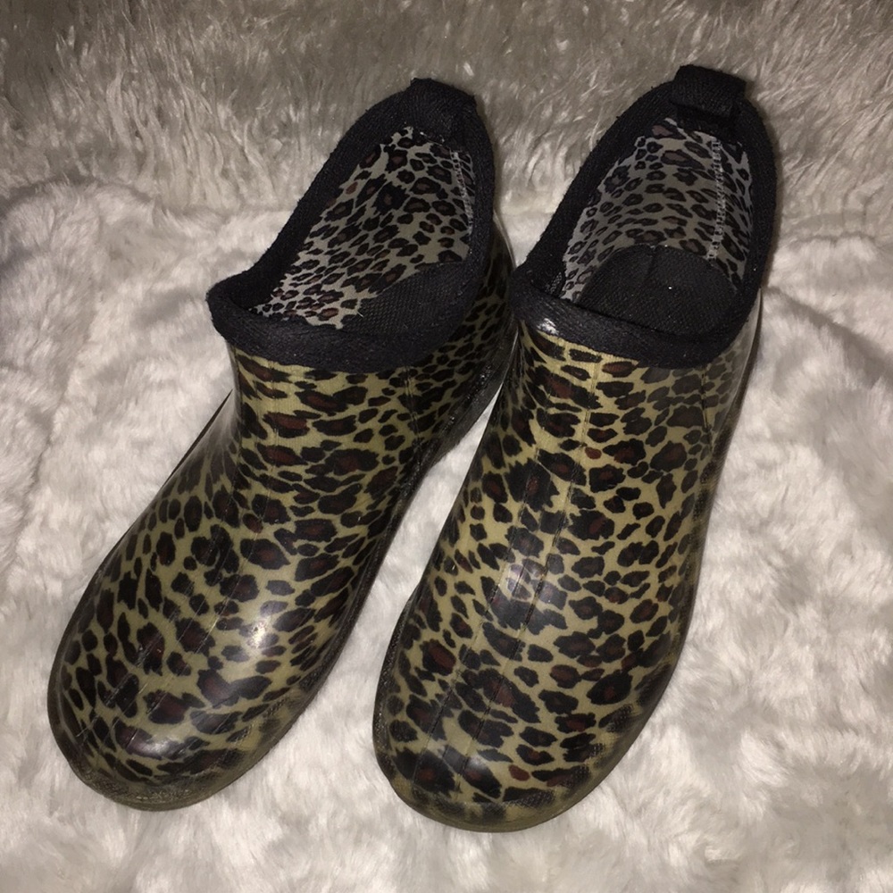 Capelli Leopard Rain Booties